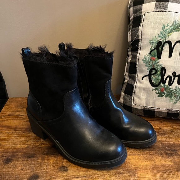 Target brand boots sz 8 - Picture 1 of 1